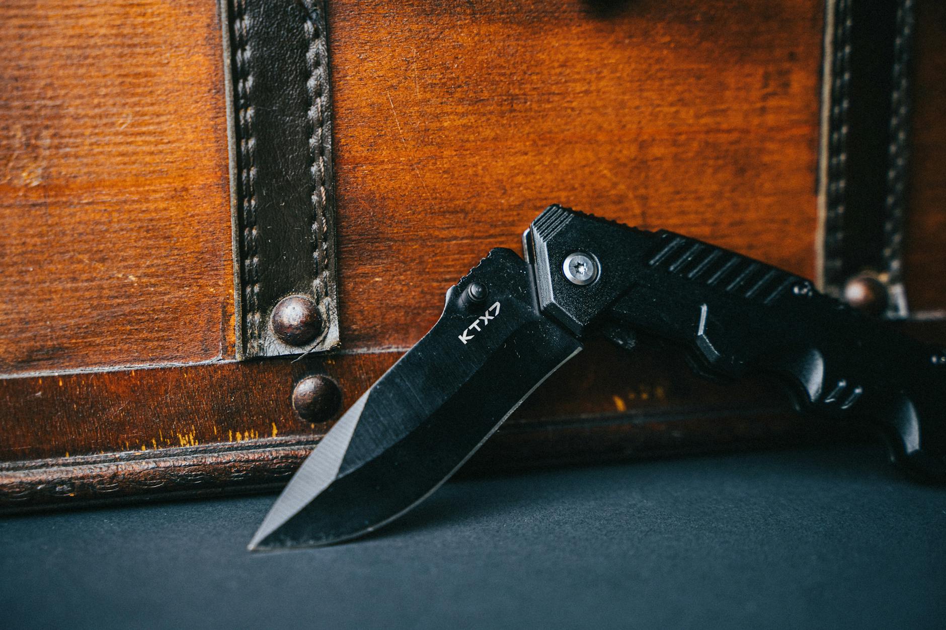 The Best Cutting Boards for Gyuto Knives: A Guide to Protecting Your Edge