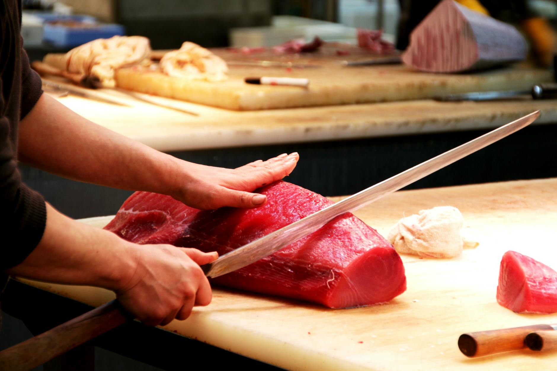 The Yanagiba Knife: Slicing Tradition and Precision in Japanese Sashimi