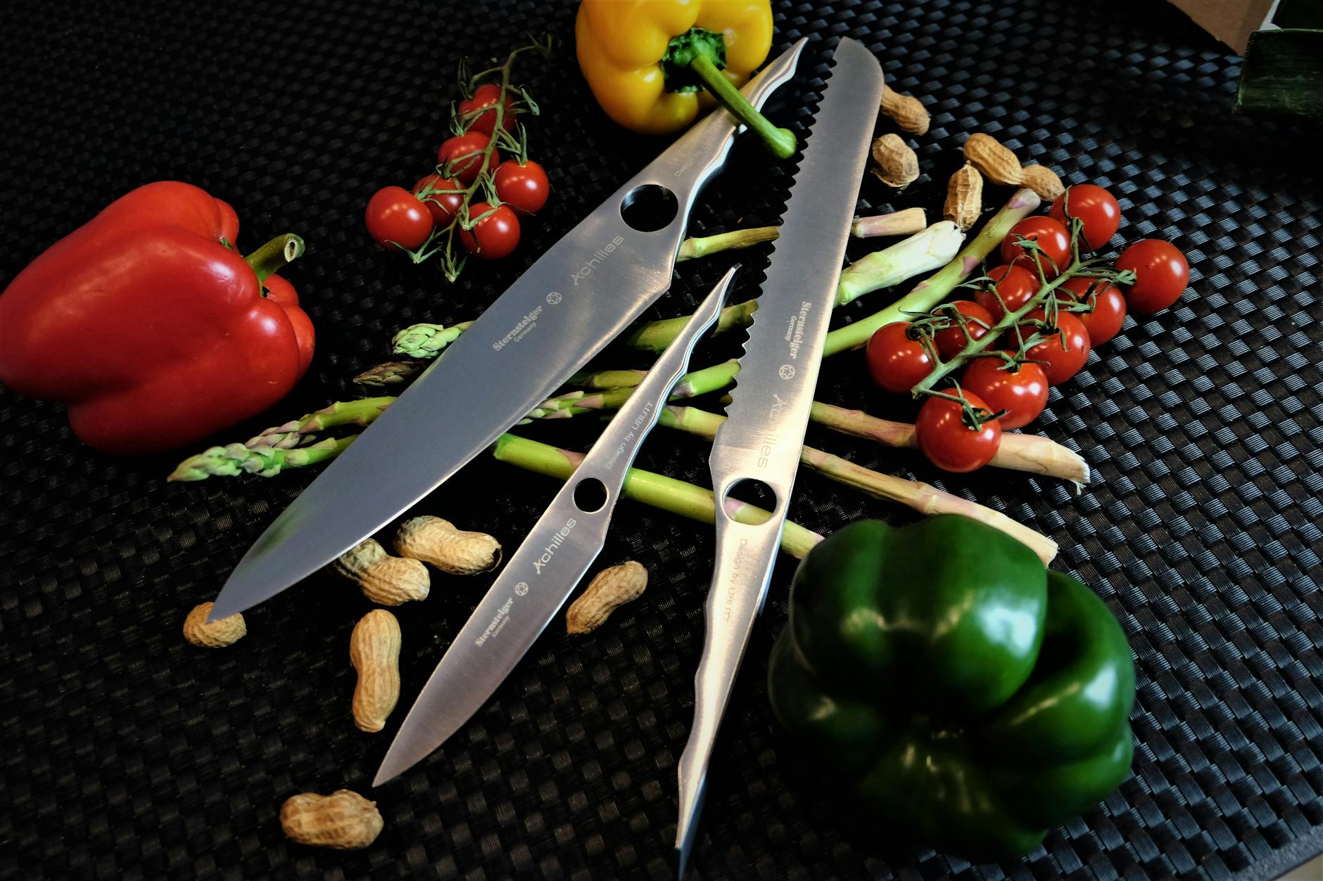 Why Japanese Knives Are the Best for Cutting Tomatoes